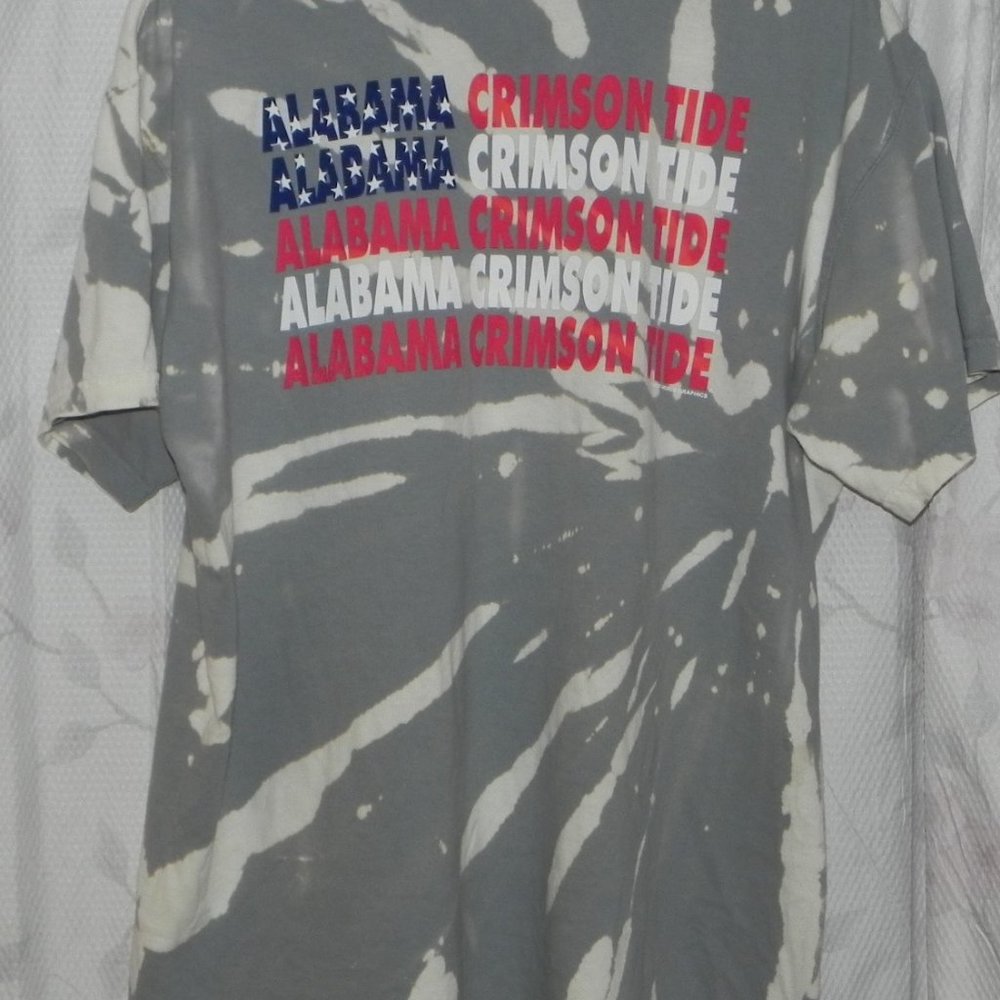 Reverse tie dye Alabama t-shirt